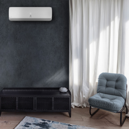 Electrolux �����-������� ����� Loft EACS-09HAL/N8